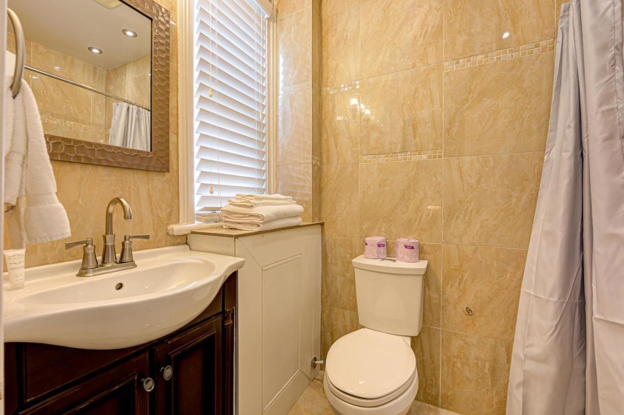 St George Suites By Hoco Hotels Collection สตราตฟอร์ด ภายนอก รูปภาพ